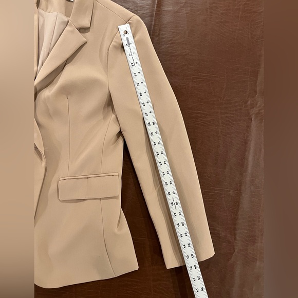 Cicy Bell Women’s Long Sleeve 1 Button Tan Casual Blazer - Size Medium - Picture 11 of 14